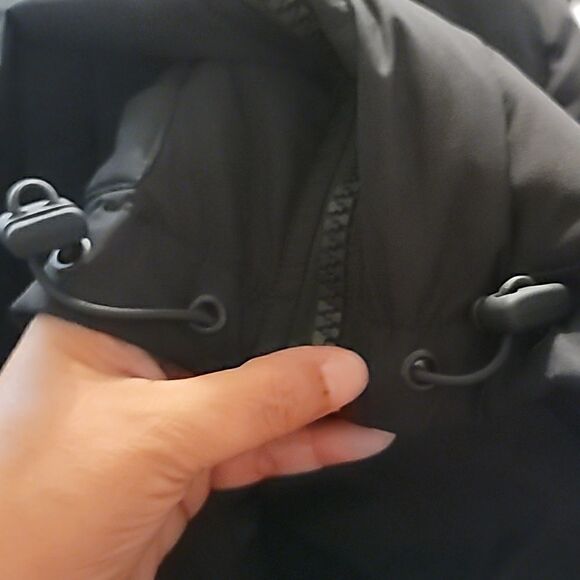 VHNY Vivienne Hu New York Cropped Black Puffer Jacket Ladies Size L - Picture 10 of 11